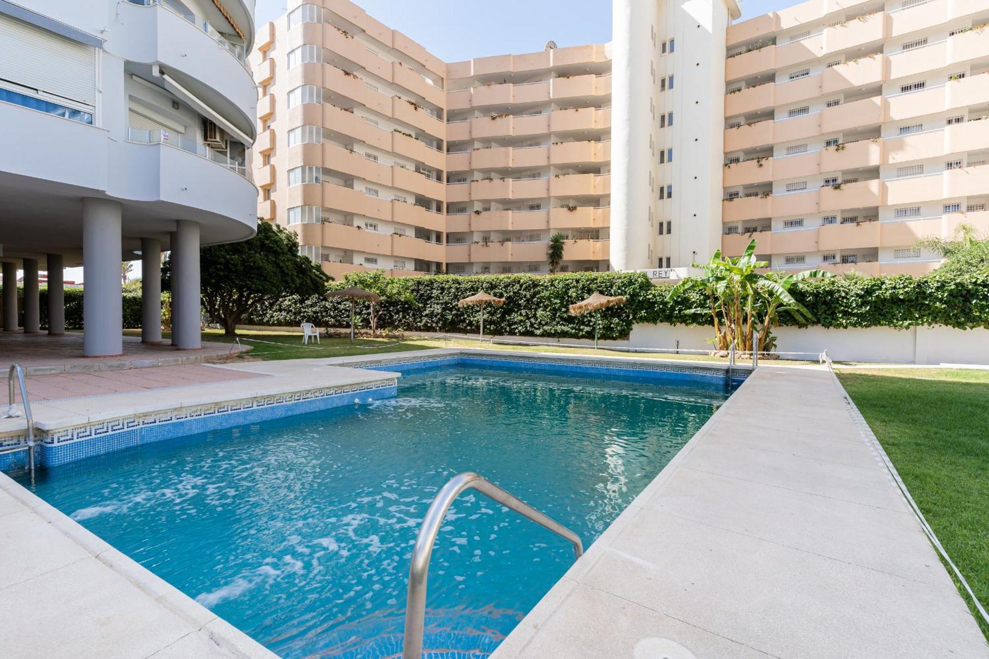 Blonzu Dominicana Fuengirola Extérieur photo
