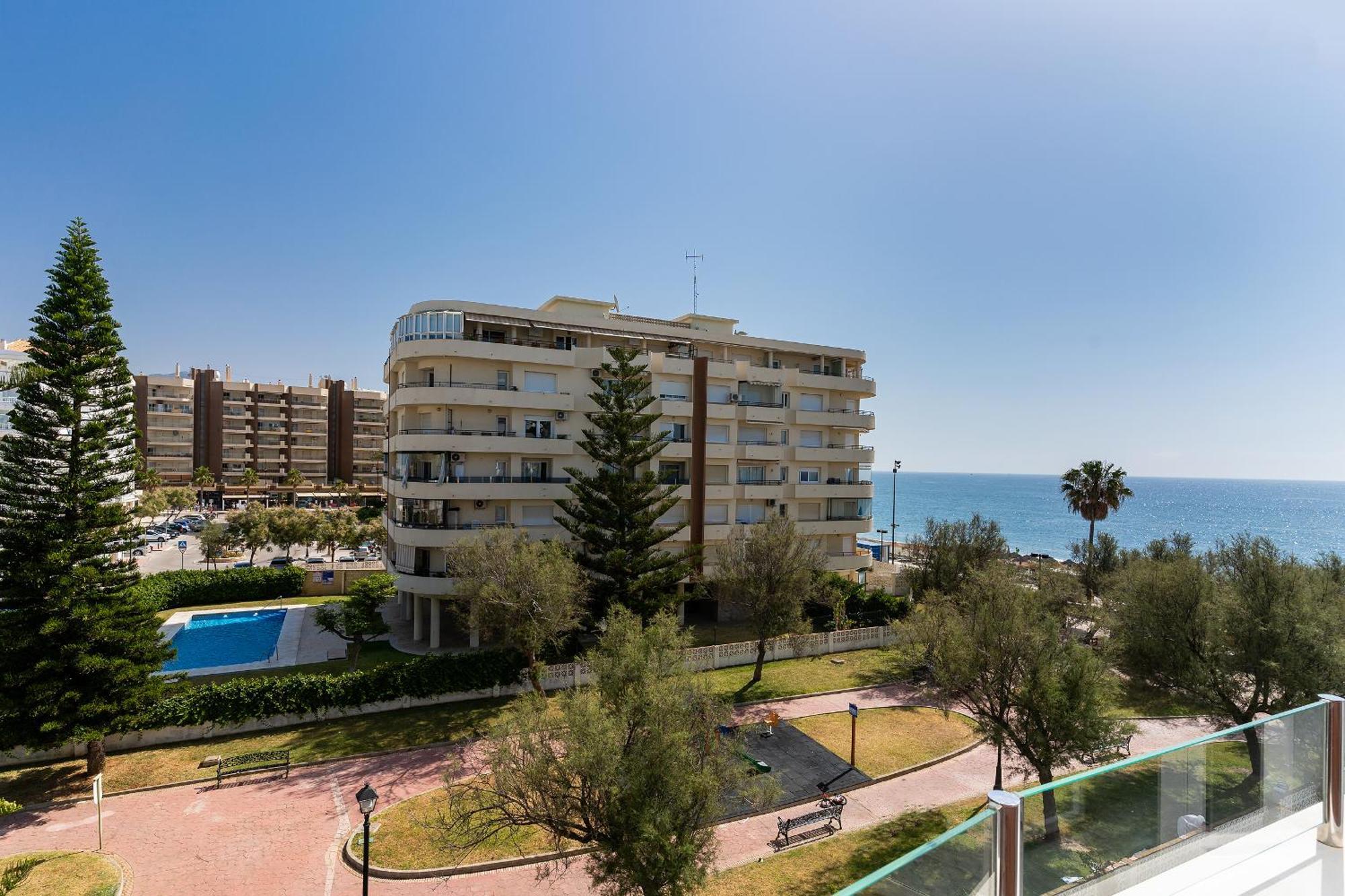 Blonzu Dominicana Fuengirola Extérieur photo
